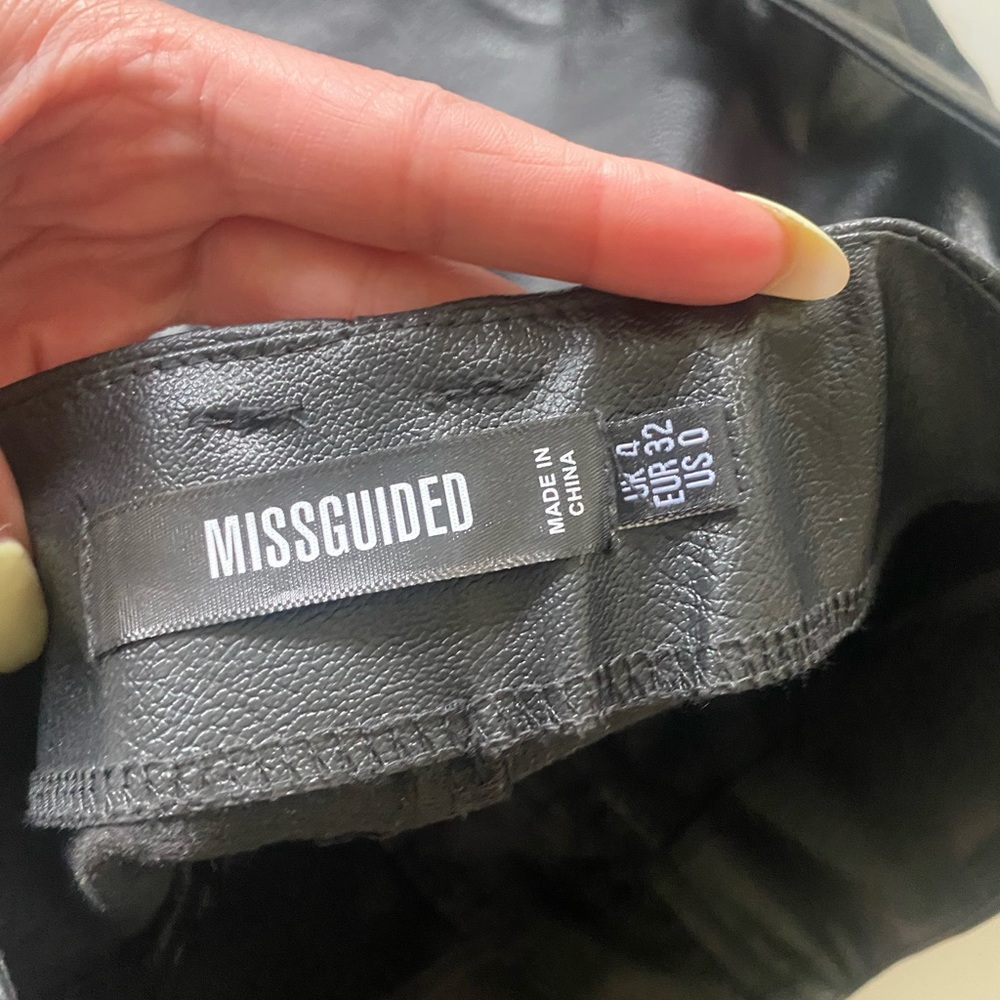 Misguided size 0 fake leather skirt